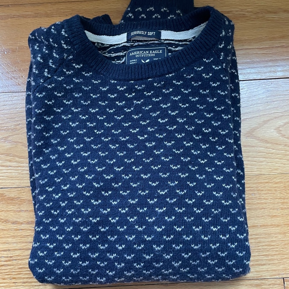 Men’s Patterned Navy Crewneck Sweater